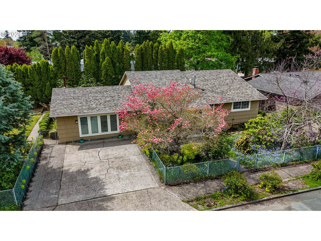 111 194TH Ave - Photo 1