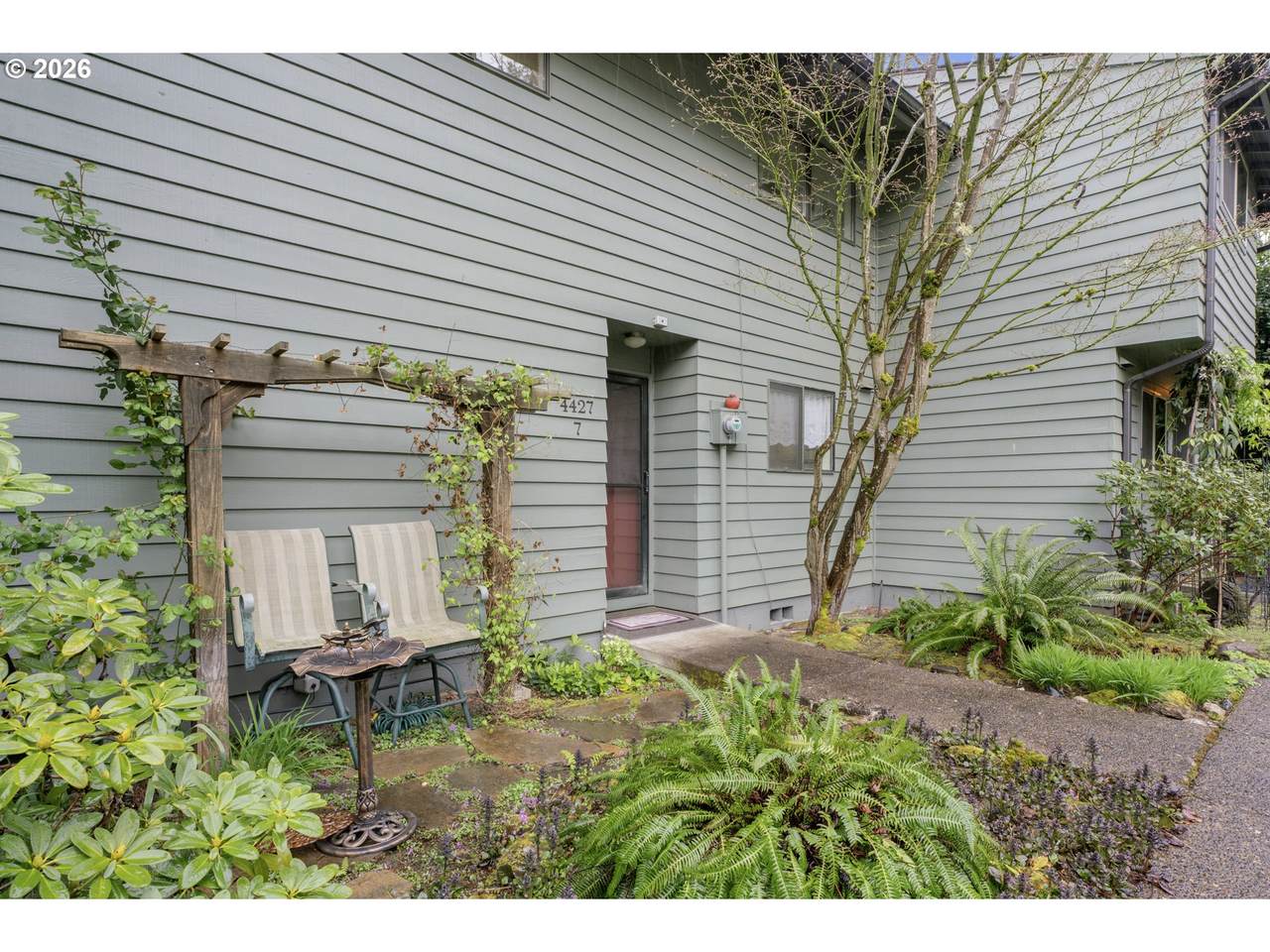 https://bt-photos.global.ssl.fastly.net/portland/1280_boomver_1_351021407-2.jpg