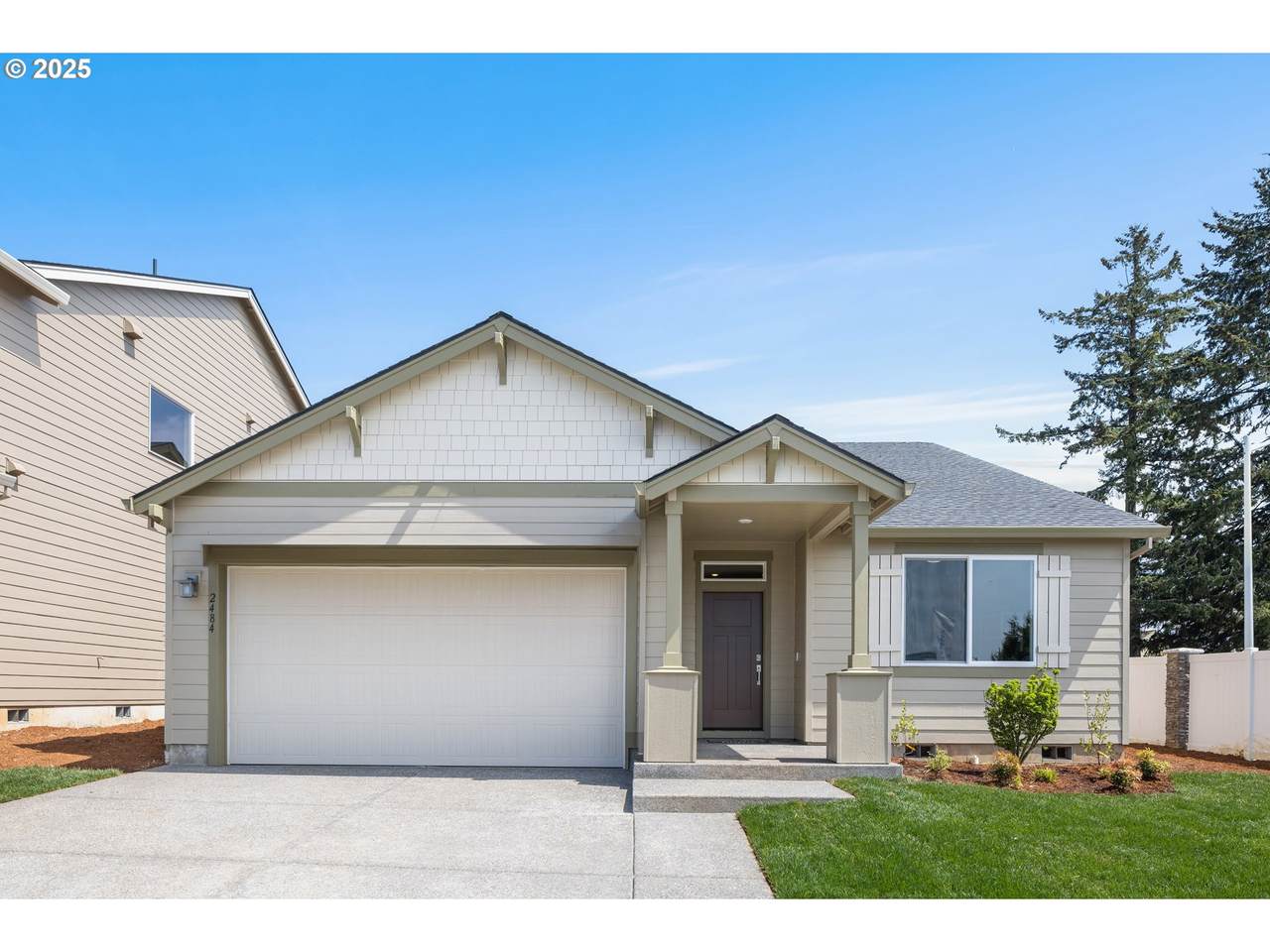 2484 Teal Ave - Photo 1