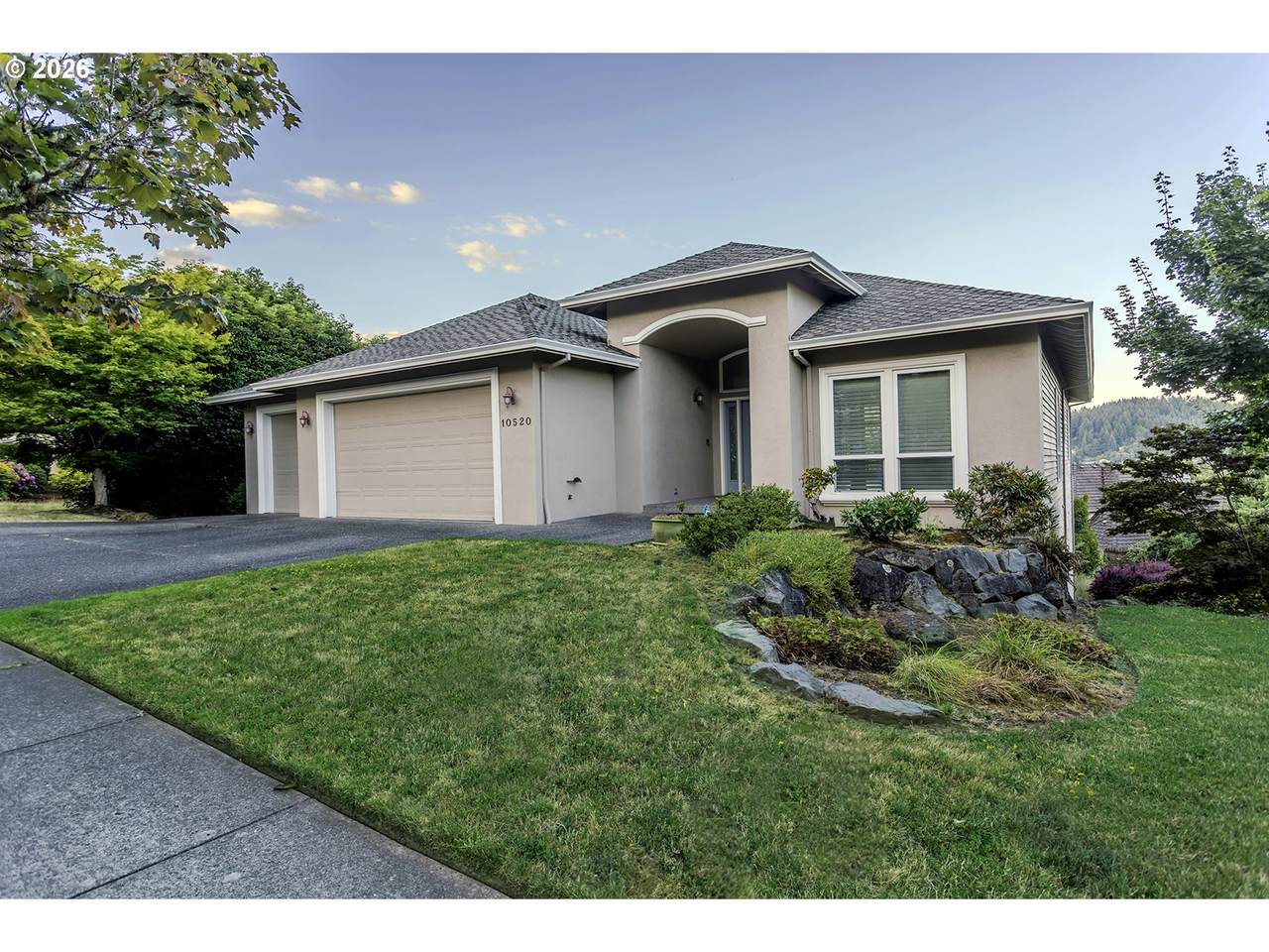 10520 Isaac Dr - Photo 1