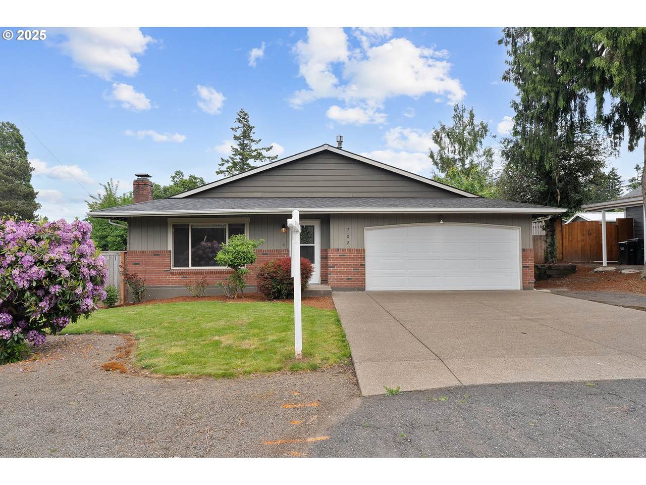702 Brighton Ave - Photo 1