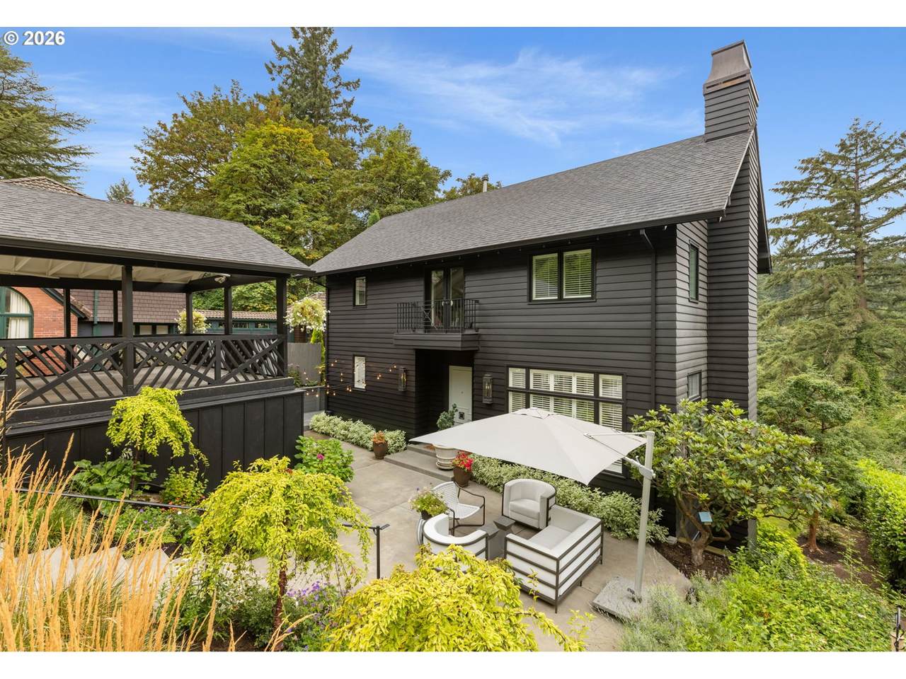 1941 Montgomery Pl - Photo 1