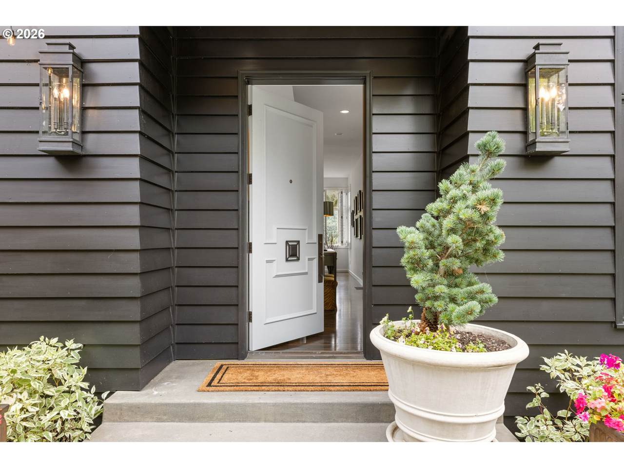 https://bt-photos.global.ssl.fastly.net/portland/1280_boomver_1_352872222-2.jpg