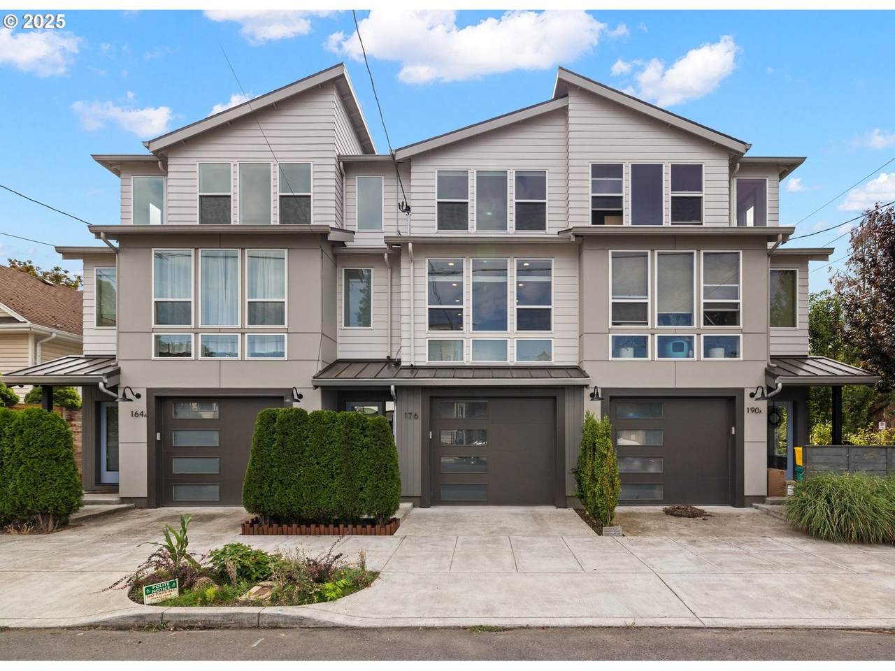 176 Going St - Photo 1