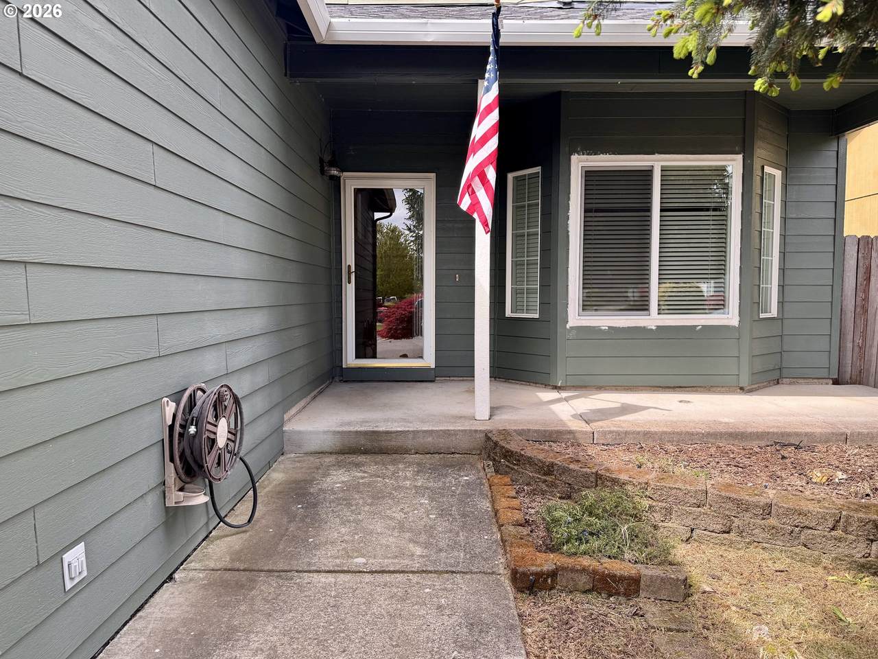 https://bt-photos.global.ssl.fastly.net/portland/1280_boomver_1_353036573-2.jpg