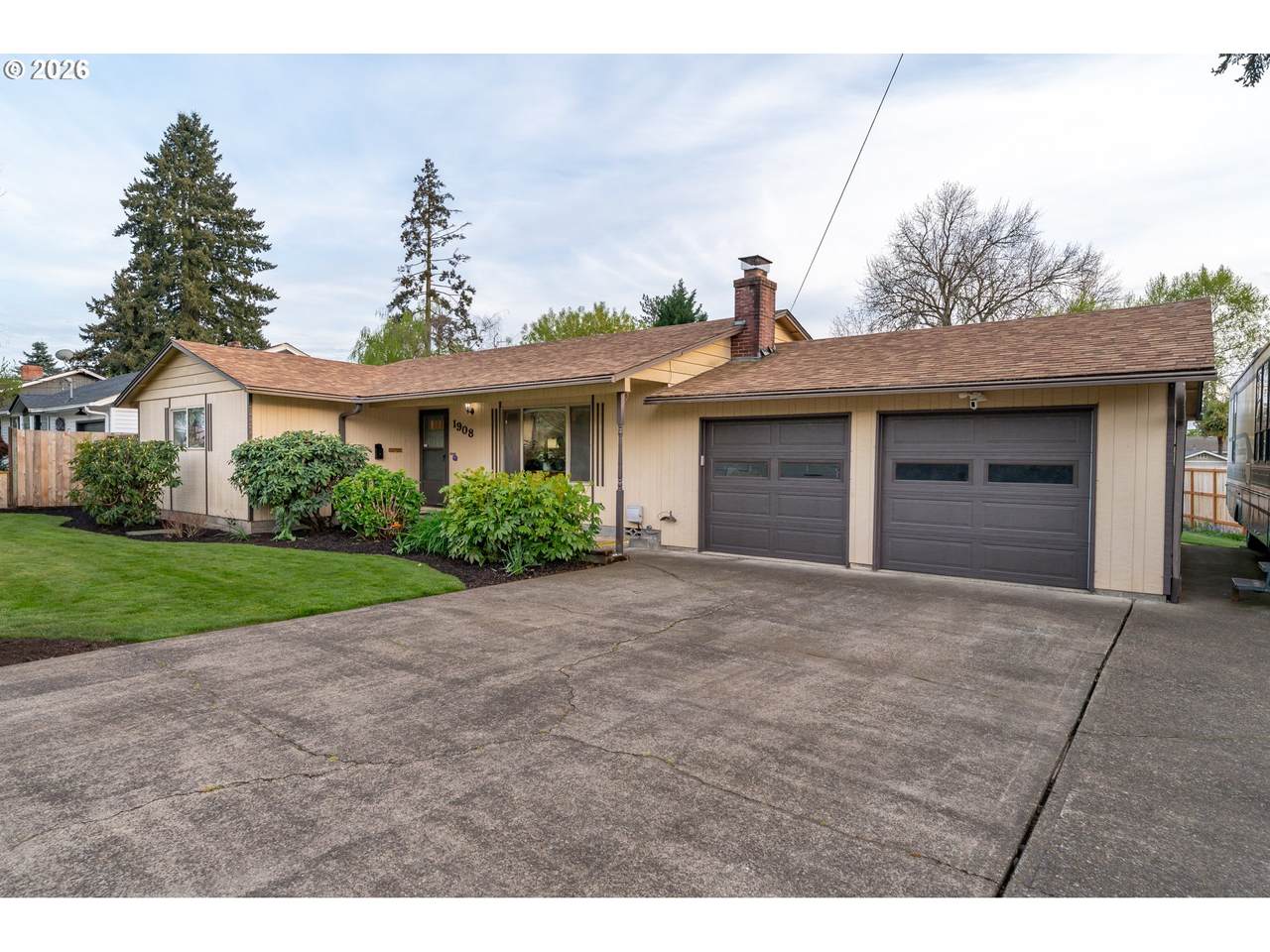 1908 Orchard Ave - Photo 1