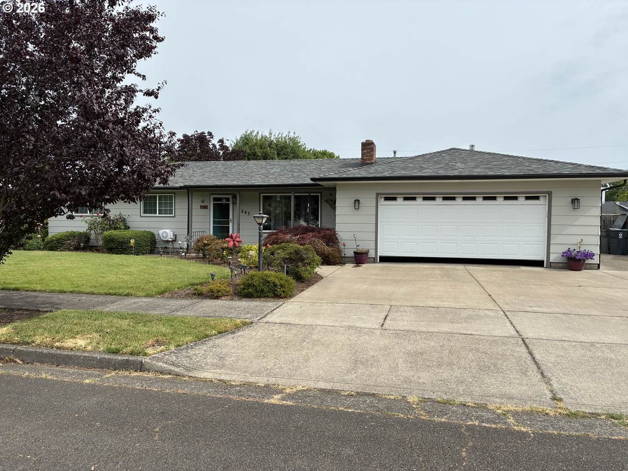 845 Rose St - Photo 1
