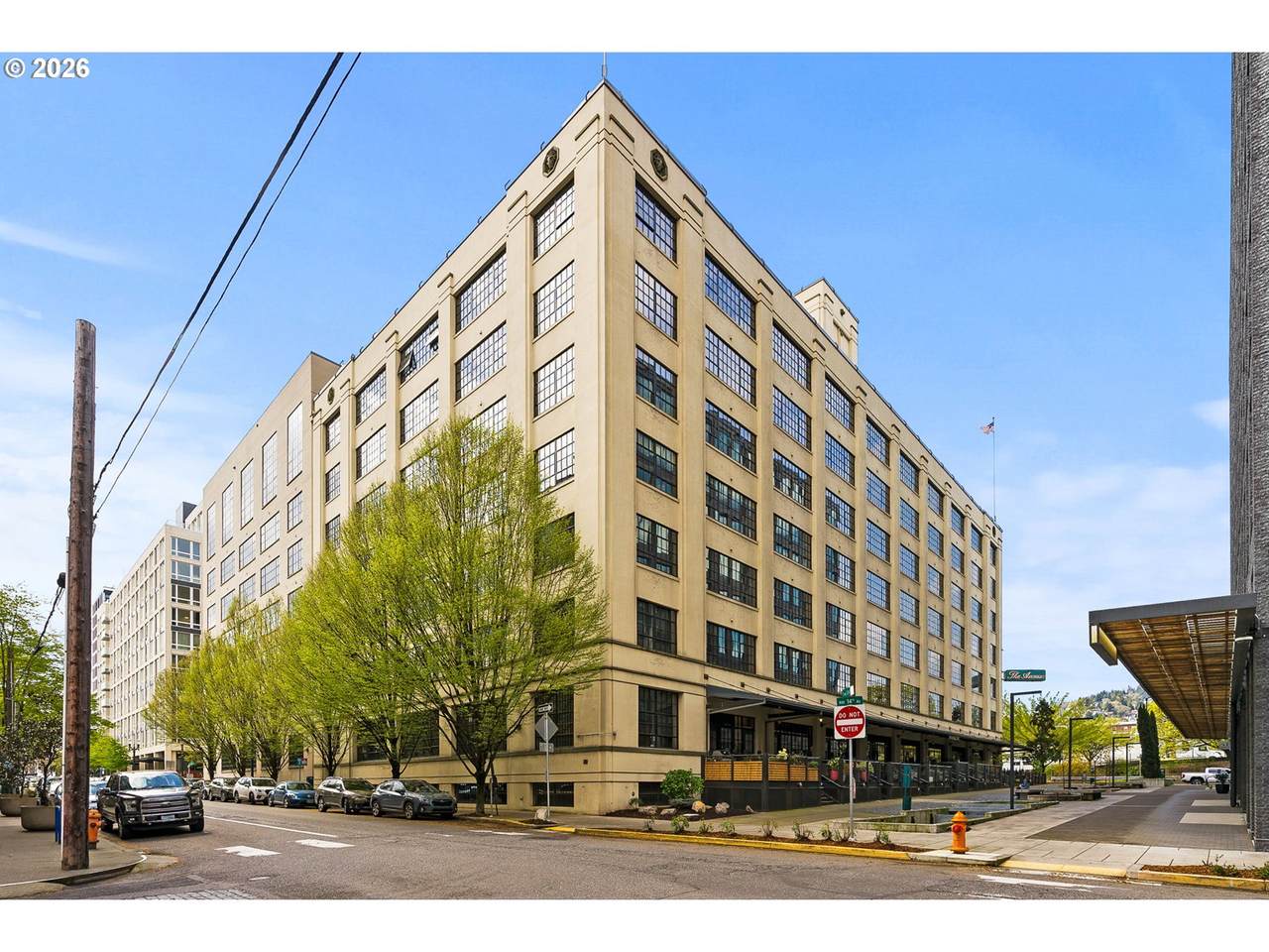 1400 Irving St - Photo 1