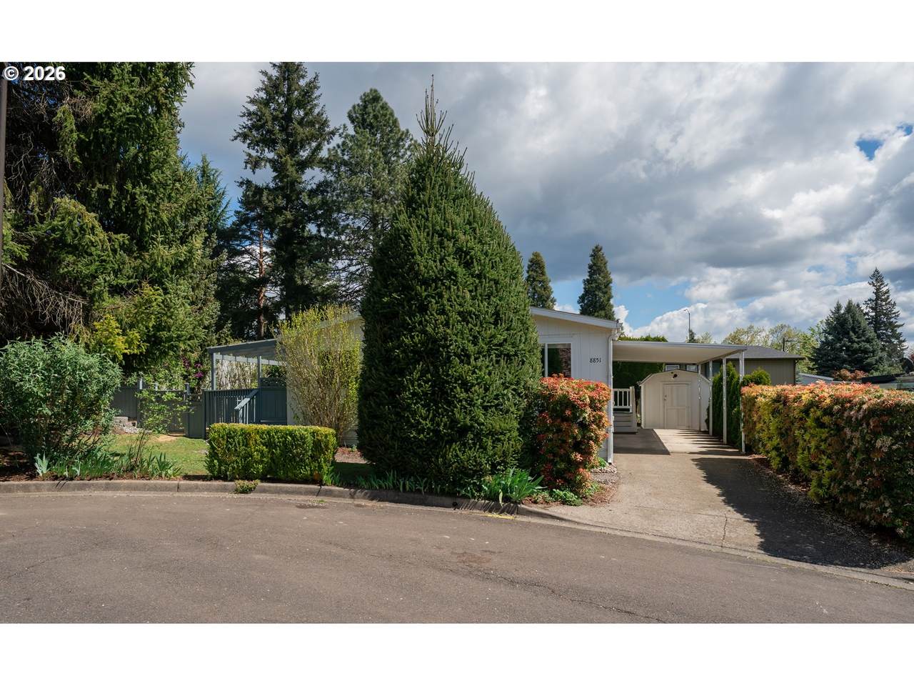 8851 Shadow Brook Ct - Photo 1