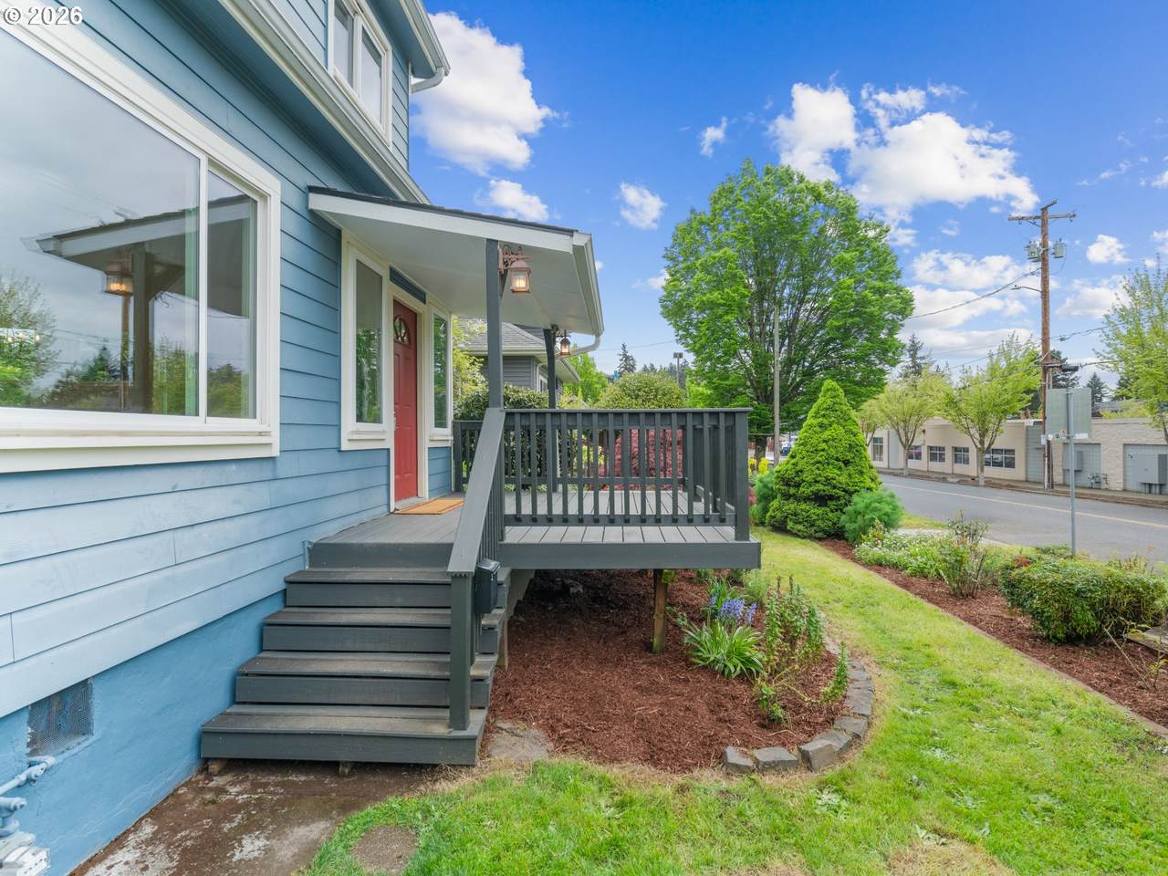 https://bt-photos.global.ssl.fastly.net/portland/1280_boomver_1_357033549-2.jpg