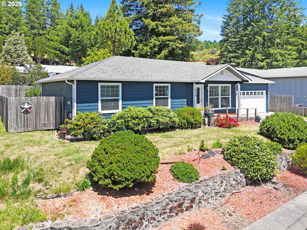 https://bt-photos.global.ssl.fastly.net/portland/1280_boomver_1_357754056-2.jpg