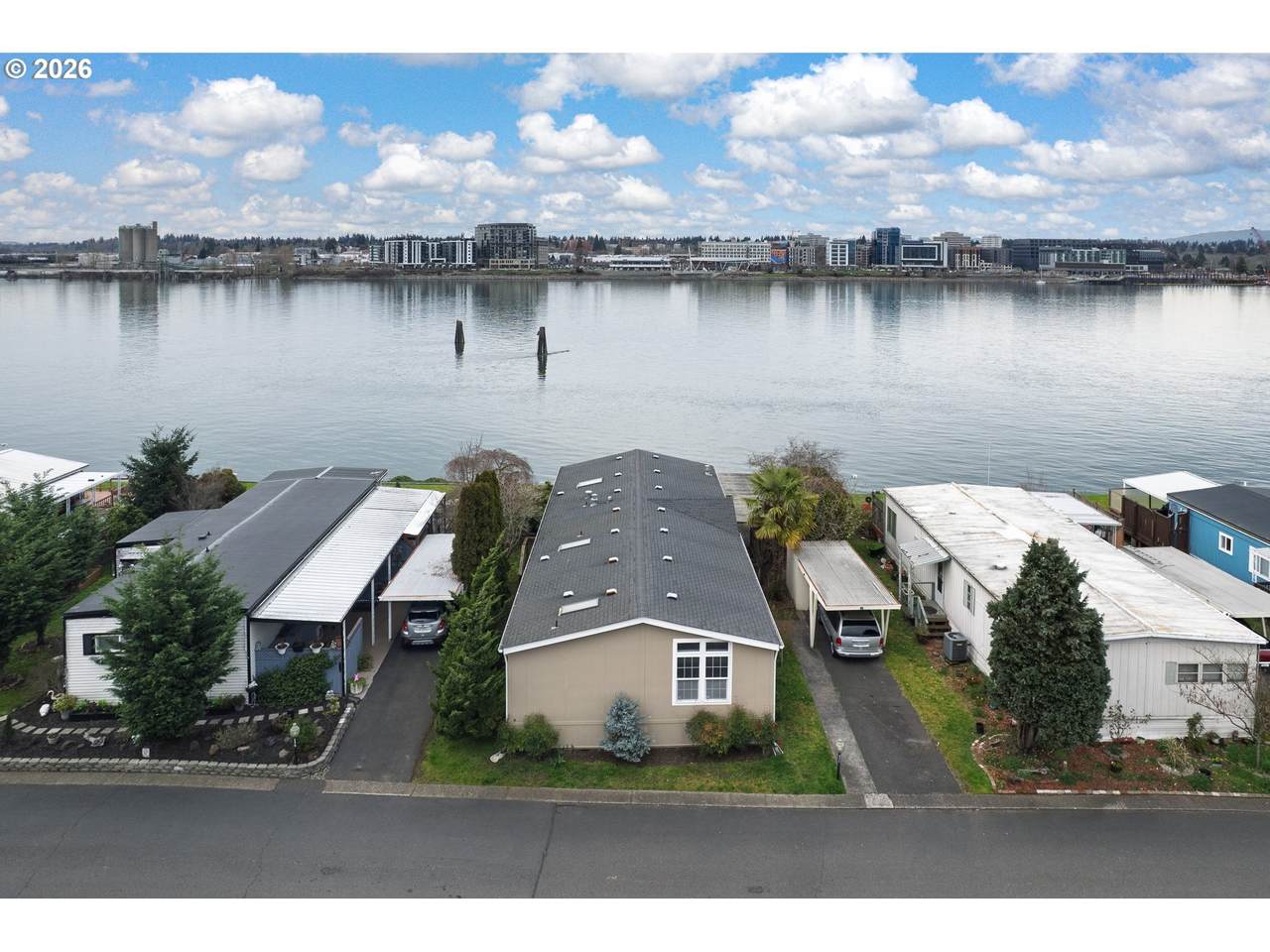 1503 Hayden Island Dr - Photo 1