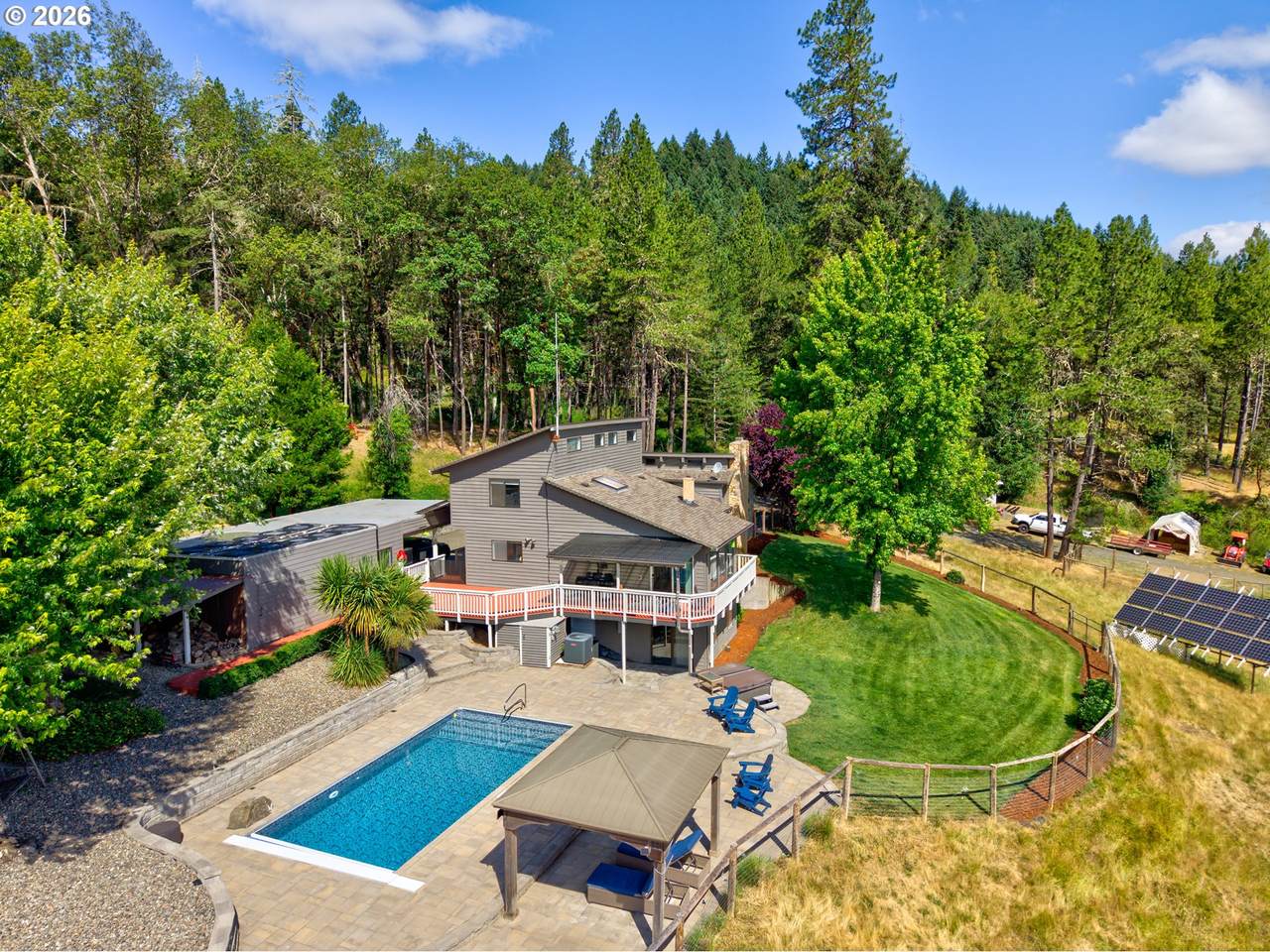 311 Clover Leaf St - Photo 1