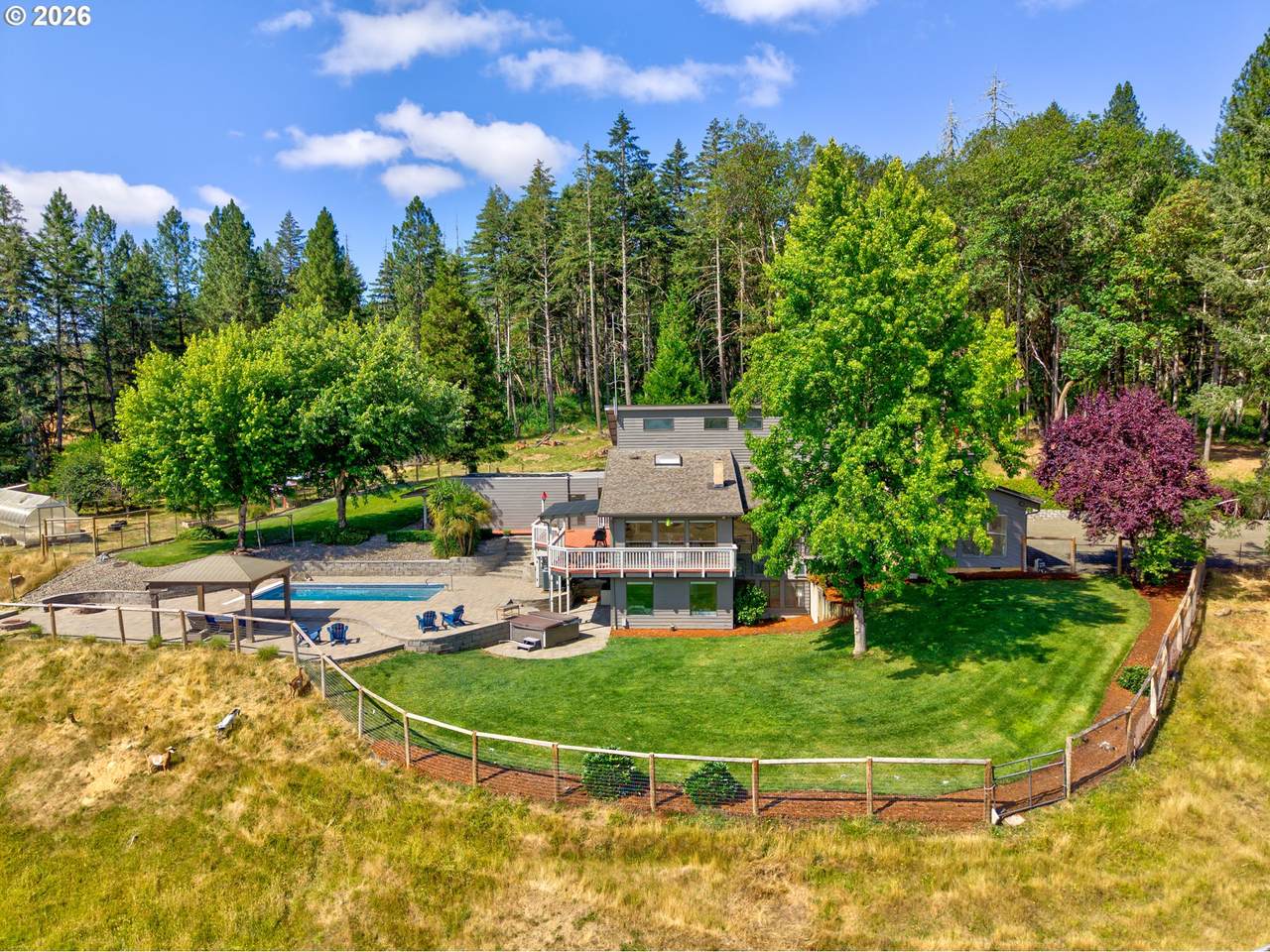 https://bt-photos.global.ssl.fastly.net/portland/1280_boomver_1_361991917-2.jpg