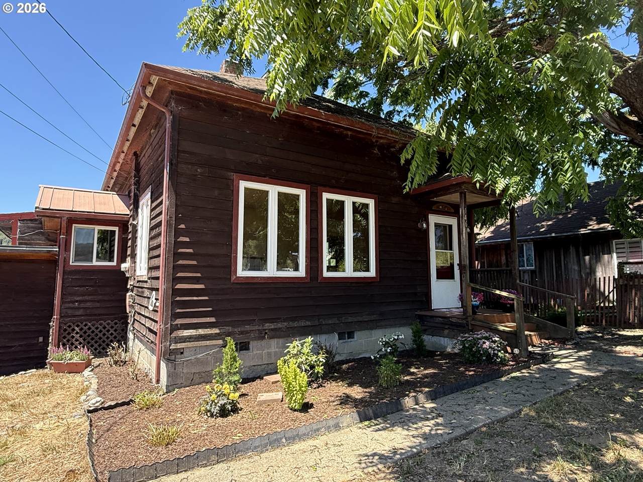 https://bt-photos.global.ssl.fastly.net/portland/1280_boomver_1_362339772-2.jpg
