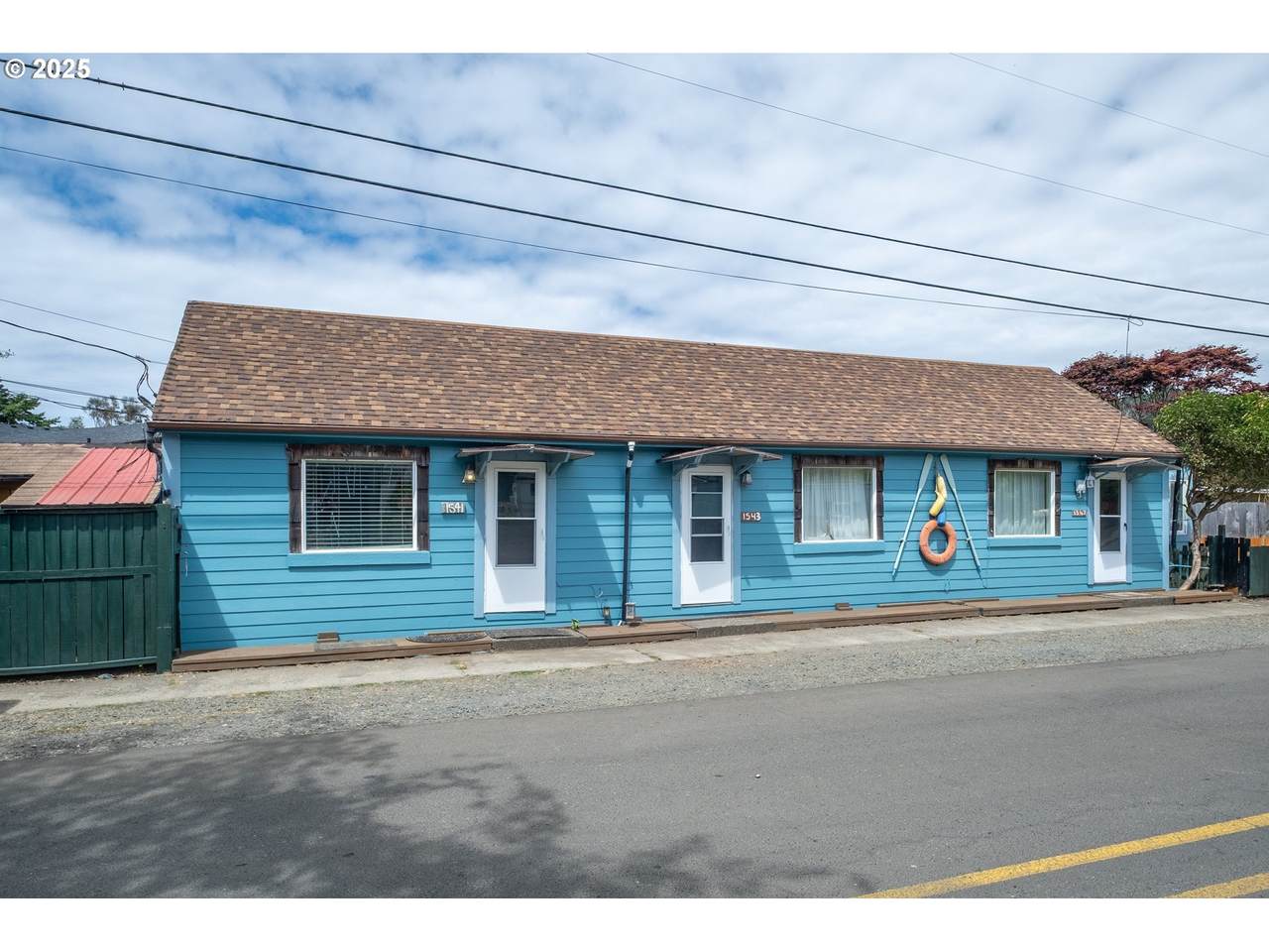 1541 51ST St - Photo 1