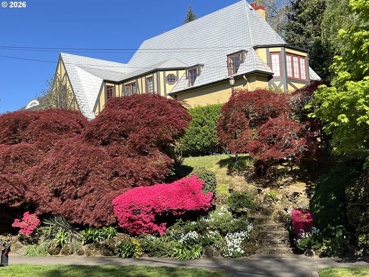107 Laurelhurst Pl - Photo 1