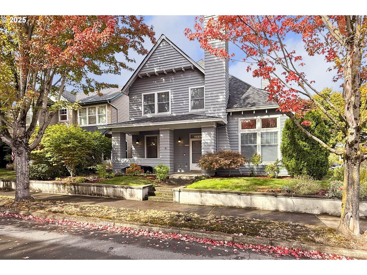 22285 Park Ln - Photo 1