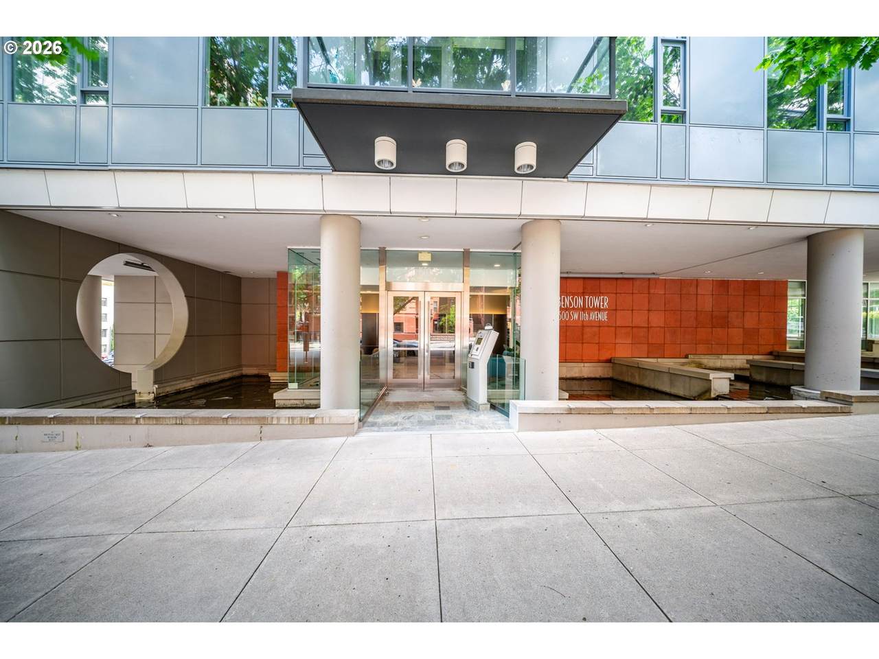 https://bt-photos.global.ssl.fastly.net/portland/1280_boomver_1_363850672-2.jpg