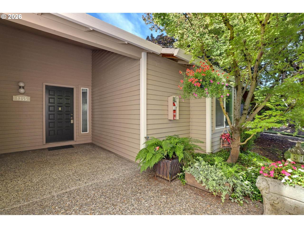 https://bt-photos.global.ssl.fastly.net/portland/1280_boomver_1_364112983-2.jpg
