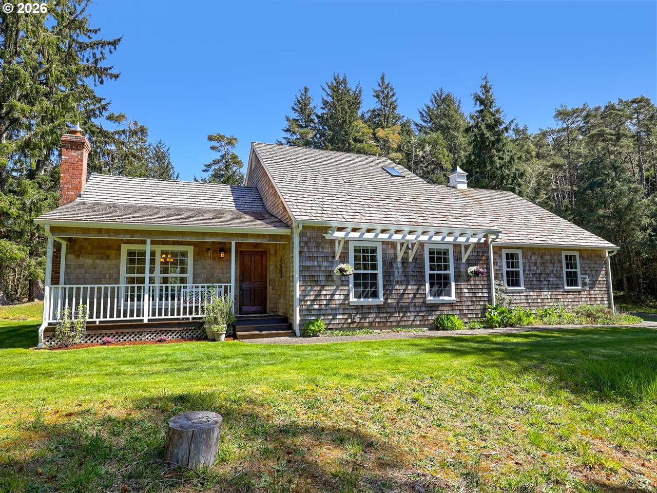 1530 Pine Dr - Photo 1