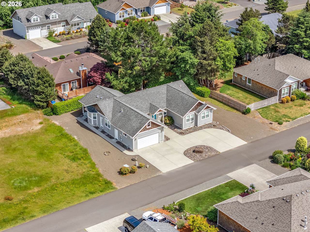 https://bt-photos.global.ssl.fastly.net/portland/1280_boomver_1_366660398-2.jpg
