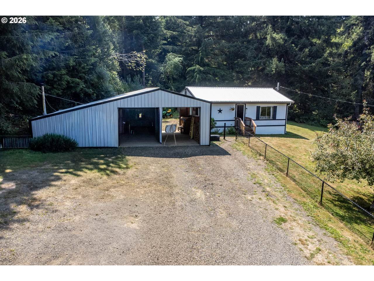 136 Davis Ln - Photo 1