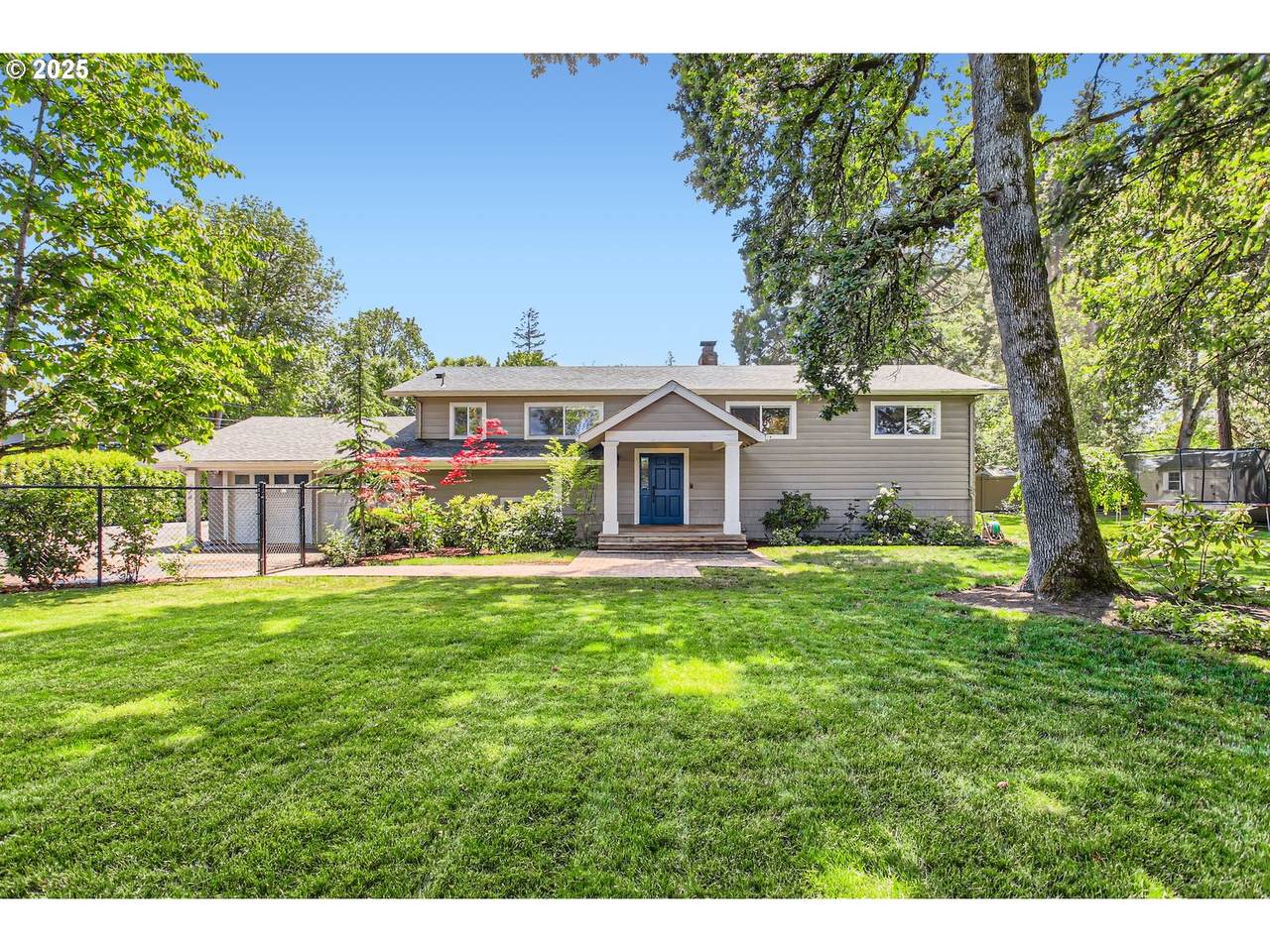 776 Evergreen Rd - Photo 1