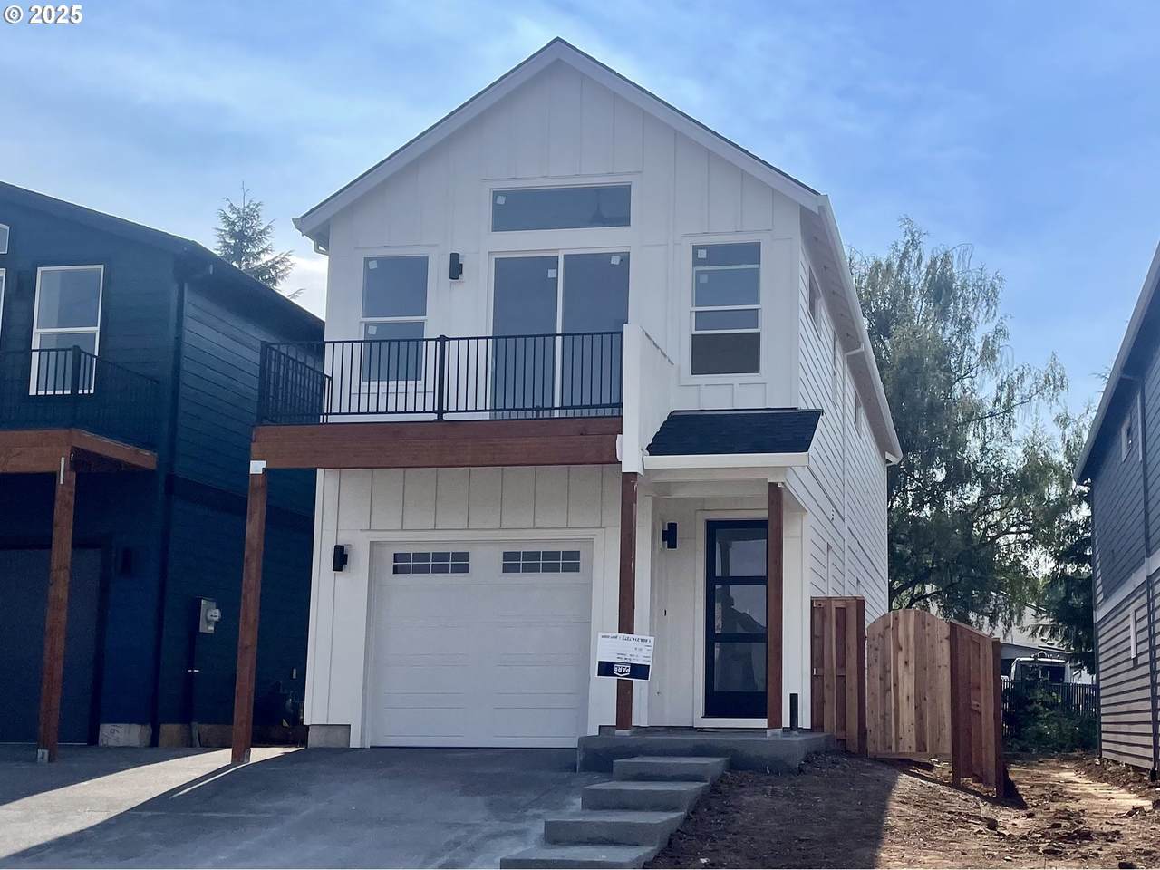 41810 Deschutes Ave - Photo 1