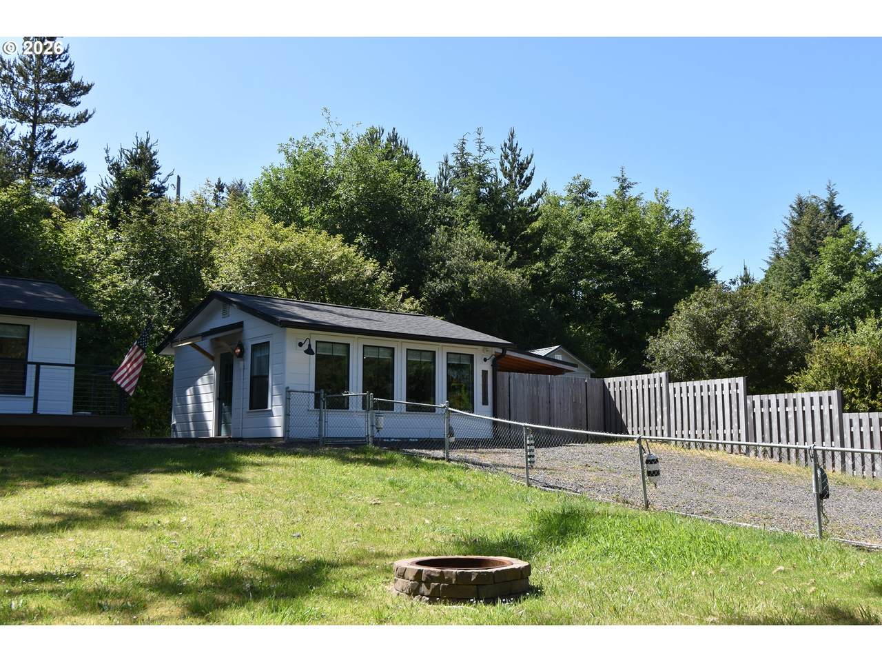 https://bt-photos.global.ssl.fastly.net/portland/1280_boomver_1_368146398-2.jpg