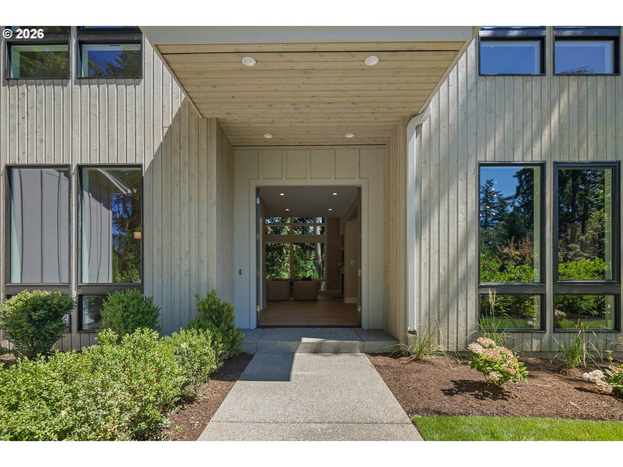 https://bt-photos.global.ssl.fastly.net/portland/1280_boomver_1_369813228-2.jpg