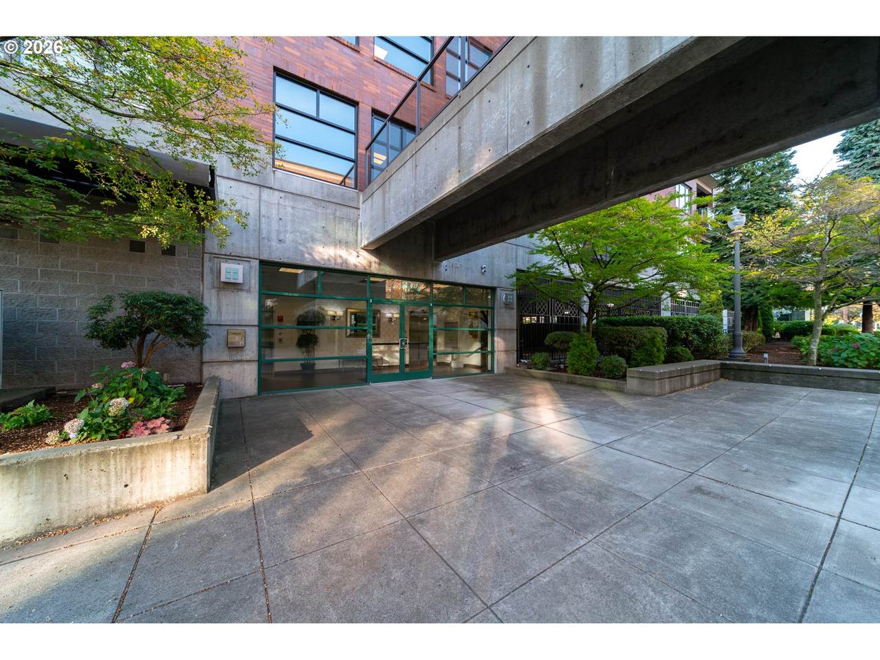 https://bt-photos.global.ssl.fastly.net/portland/1280_boomver_1_369827833-2.jpg