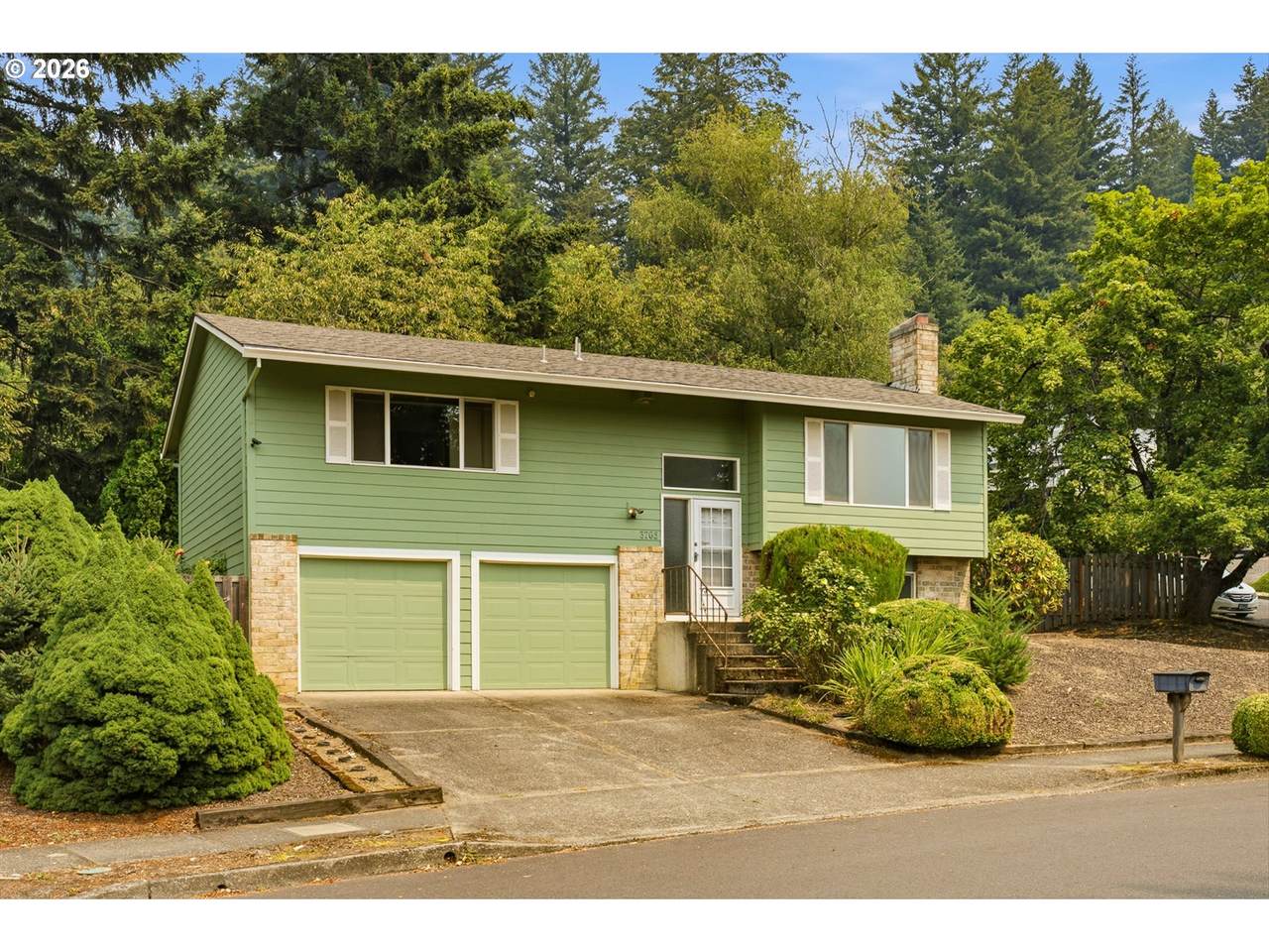 https://bt-photos.global.ssl.fastly.net/portland/1280_boomver_1_370191235-2.jpg
