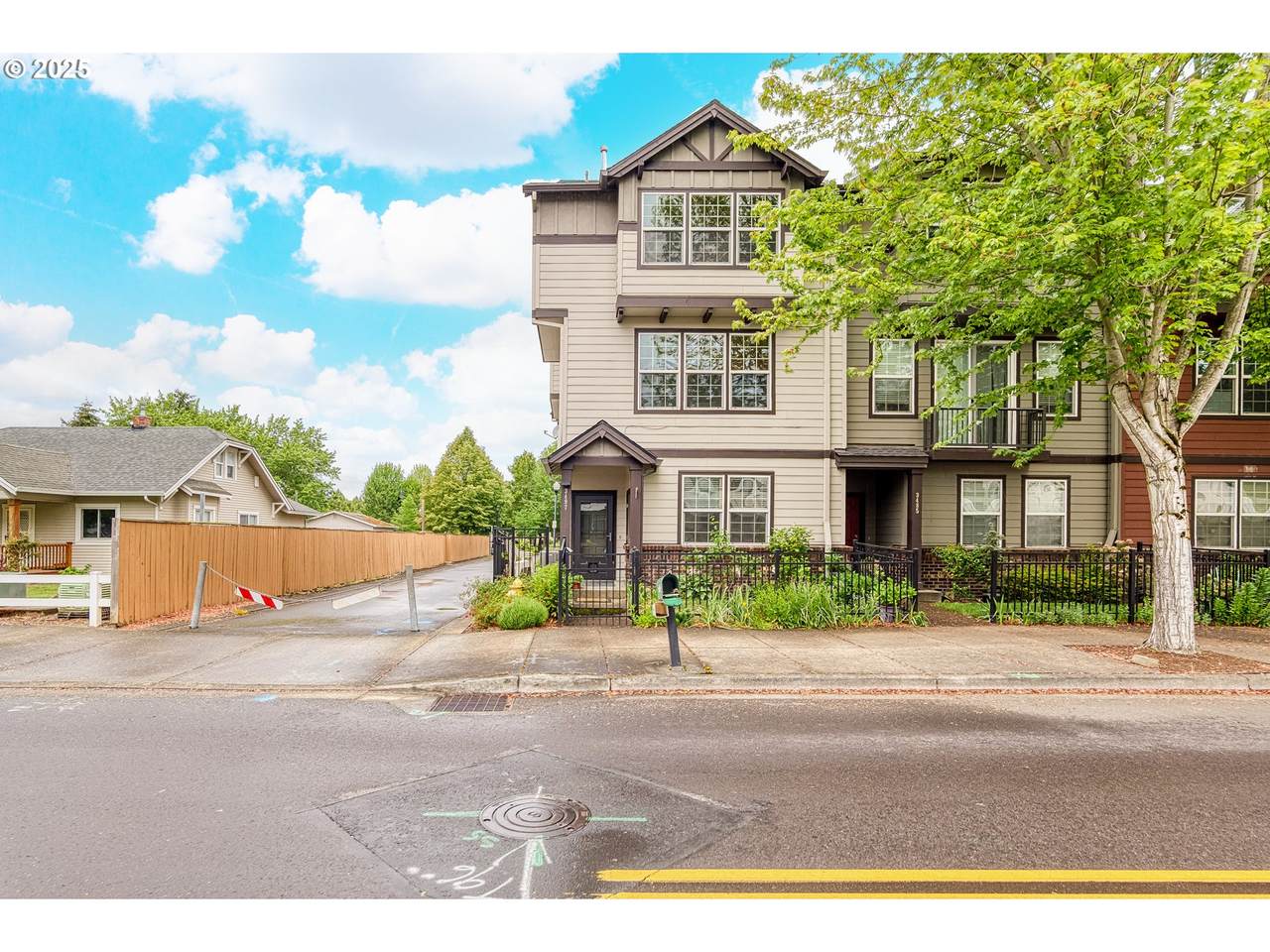 3497 Brookwood Ave - Photo 1