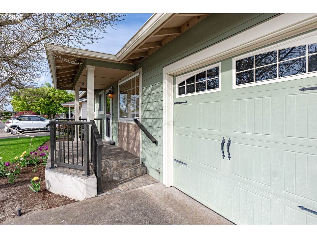 https://bt-photos.global.ssl.fastly.net/portland/1280_boomver_1_375110700-2.jpg