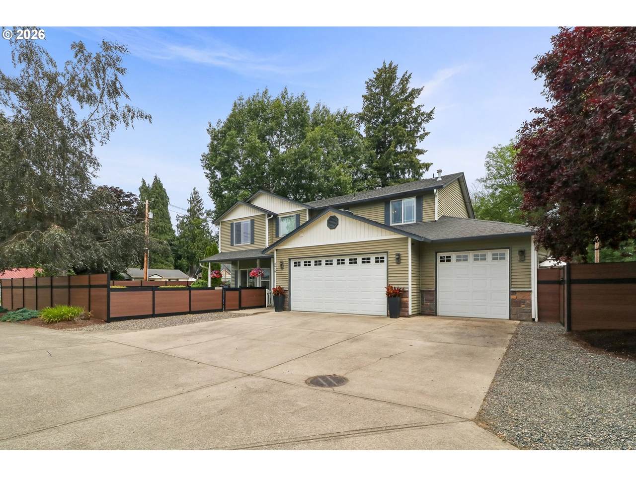 https://bt-photos.global.ssl.fastly.net/portland/1280_boomver_1_375386916-2.jpg
