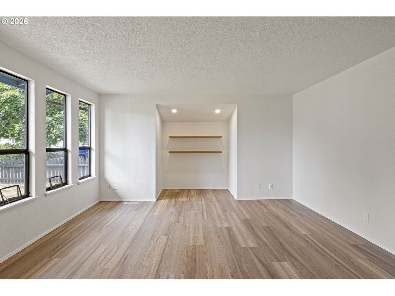 https://bt-photos.global.ssl.fastly.net/portland/1280_boomver_1_375514918-2.jpg