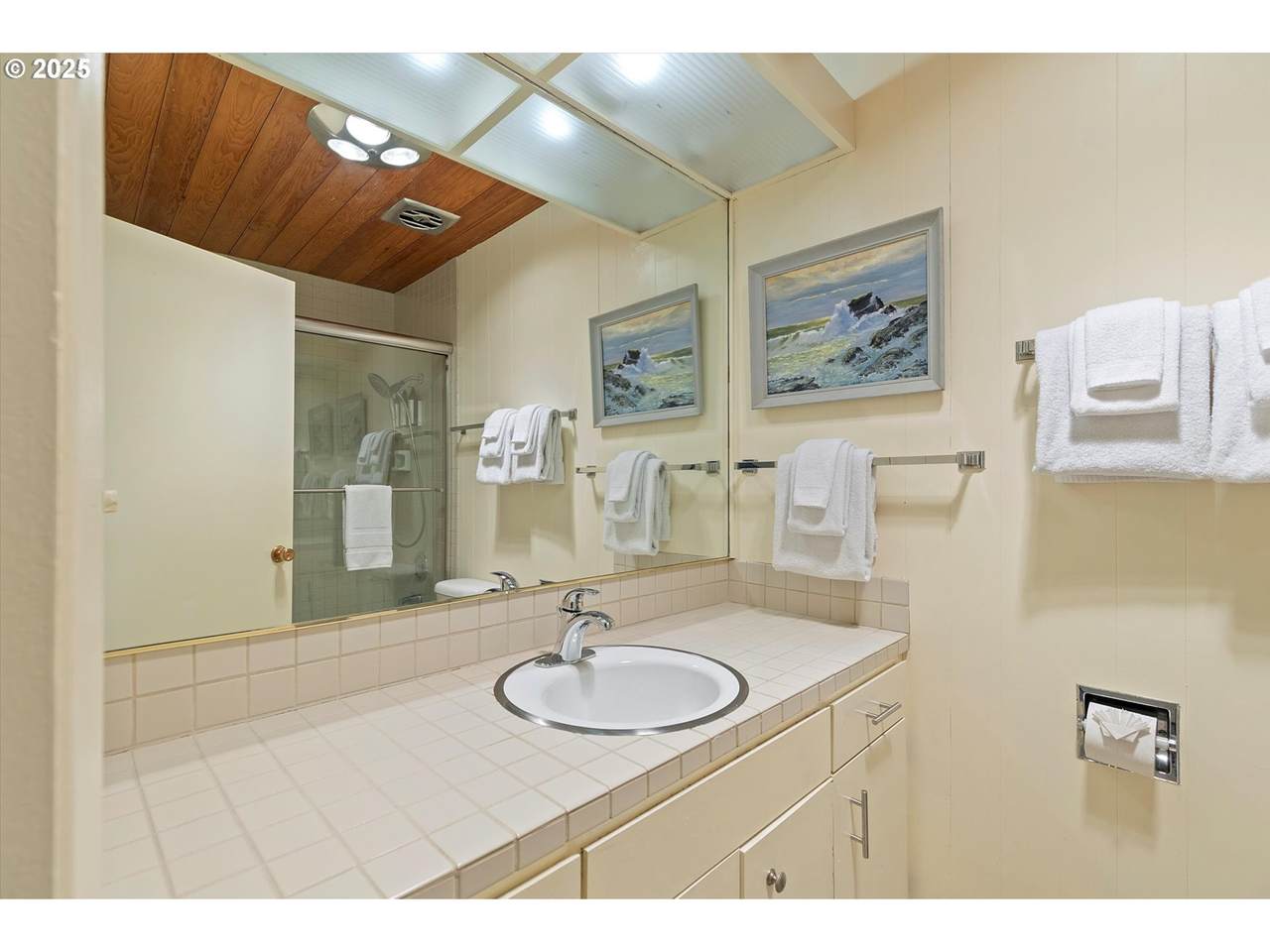 https://bt-photos.global.ssl.fastly.net/portland/1280_boomver_1_378785061-2.jpg