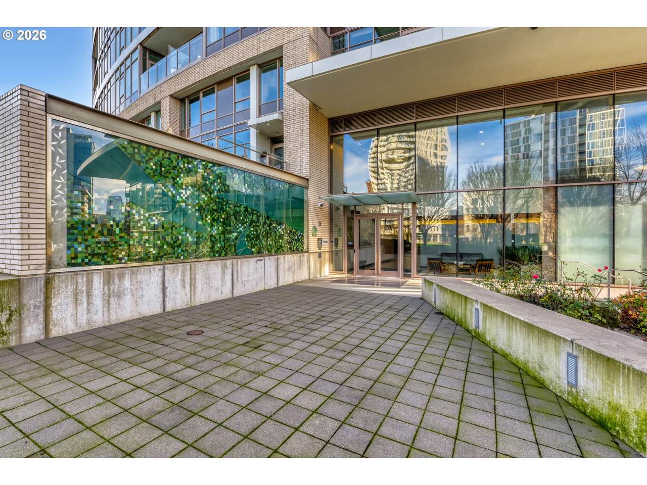 https://bt-photos.global.ssl.fastly.net/portland/1280_boomver_1_379507267-2.jpg