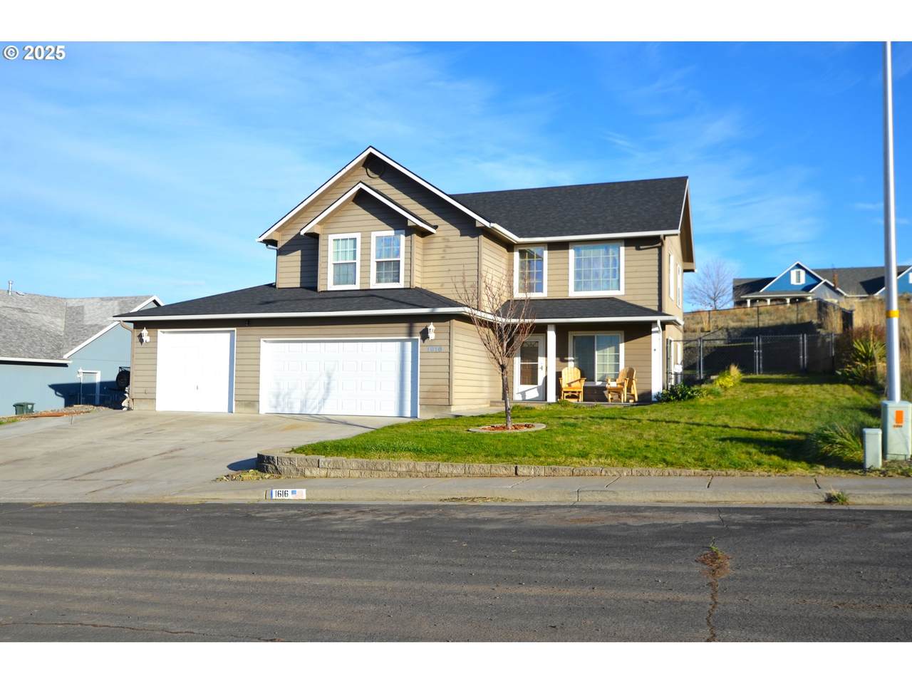 1616 2ND St - Photo 1