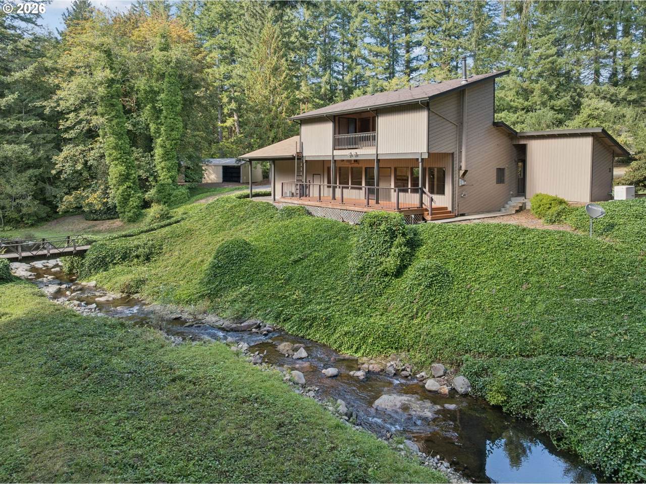 https://bt-photos.global.ssl.fastly.net/portland/1280_boomver_1_381844306-2.jpg