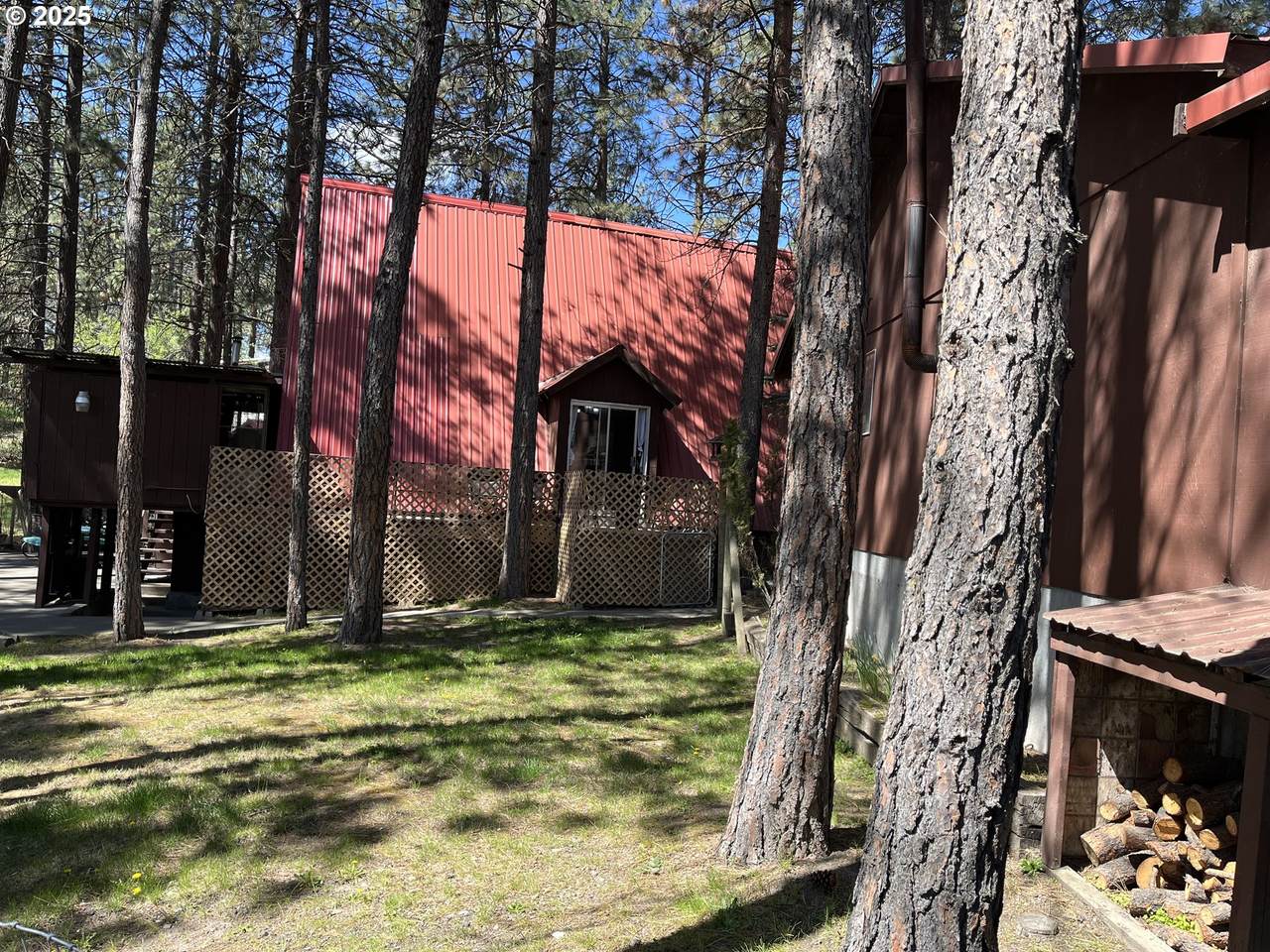 140 Sharon Rd - Photo 1