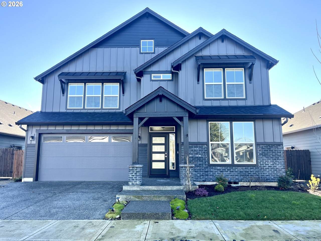 17005 81ST St - Photo 1