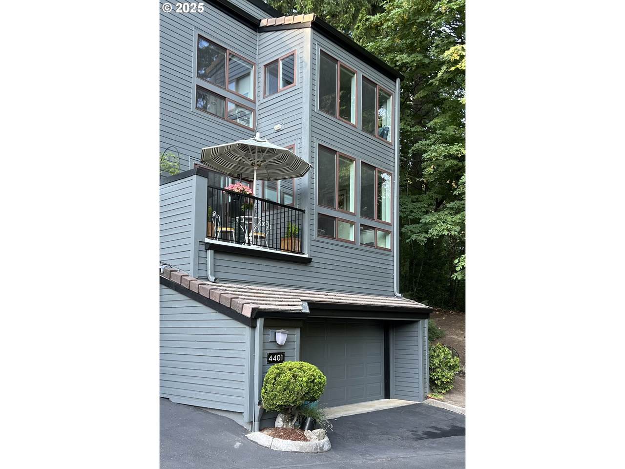 4401 Thunder Vista Ln - Photo 1
