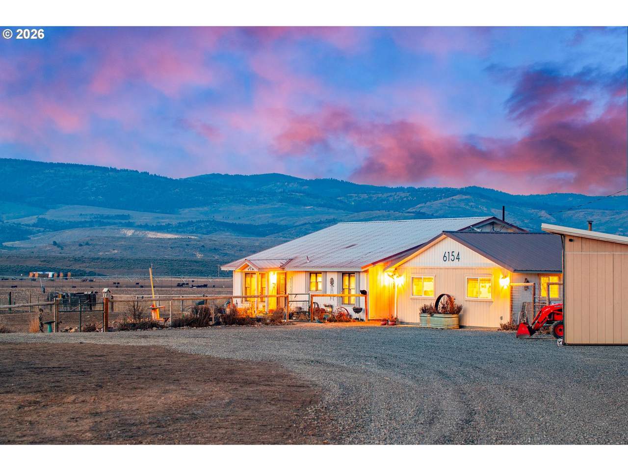 6154 John Day Hwy - Photo 1