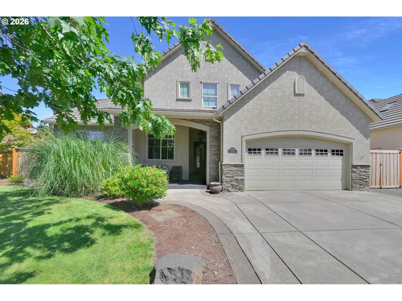 2183 Ashbury Dr - Photo 1