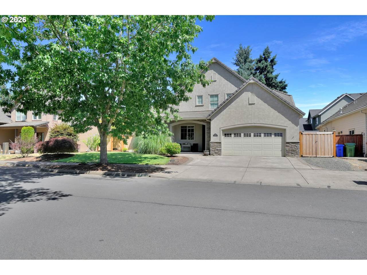 https://bt-photos.global.ssl.fastly.net/portland/1280_boomver_1_384319559-2.jpg