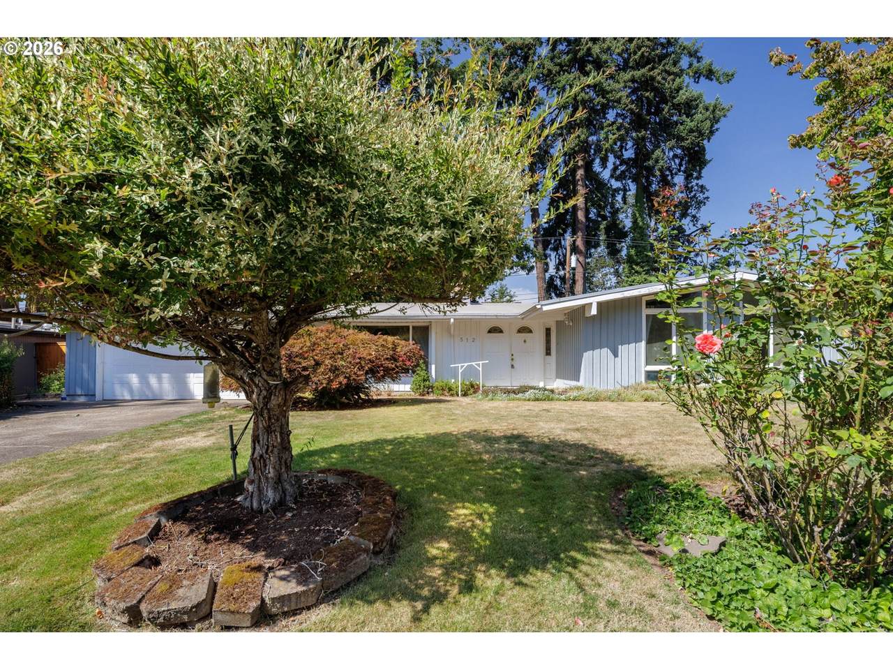 512 Cardinal Way - Photo 1