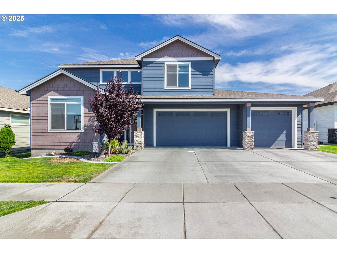 833 Montana Ave - Photo 1