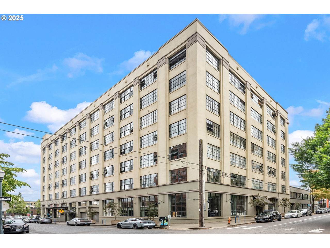 1314 Irving St - Photo 1